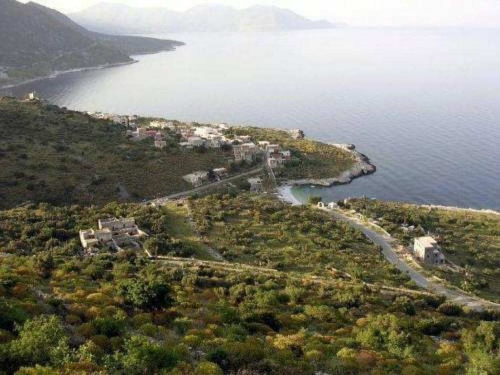 Castle Rizaraki Hotell Kokkala Exteriör bild